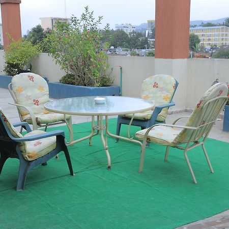 Addis Regency Hotel Exteriör bild